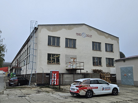 Rekonstrukce střešního pláště výrobní haly Telč